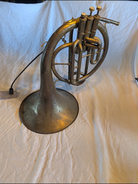 Vintage Other - 2/140$ Vintage Brass Horn Decorative Accent Lamp - Aged Gold Tone